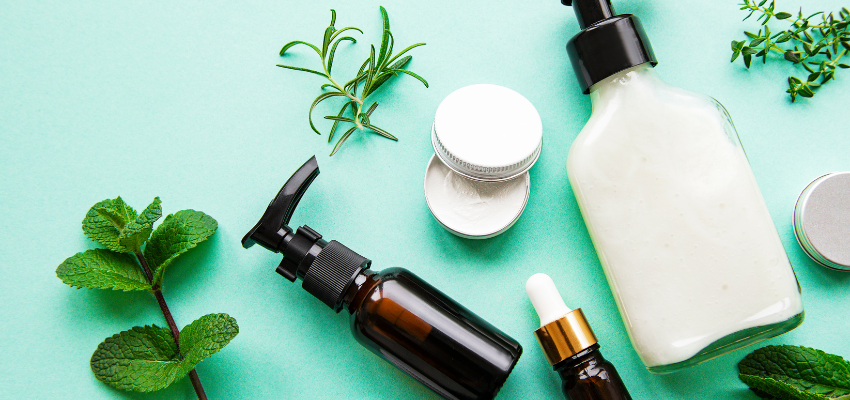 Asian essences, toners, and other cosmetic products have common ingredients, such as galactomyces, suitable for the skin.